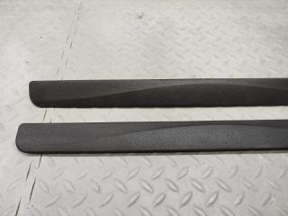 Накладка на порог передняя NISSAN LEAF ZE1 EM57 769B03NA0A 2 ракурс