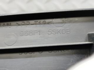 Накладка на торпеду левая NISSAN LEAF ZE1 EM57 968P15SK0B 3 ракурс