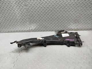Крепеж бампера правый передний AUDI Q7 4L BHK 4L0807284B 3 ракурс