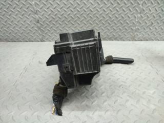 Блок предохранителей HONDA JADE FR4 LEB T4F-J0 3 ракурс Блок предохранителей HONDA JADE FR4 LEB T4F-J0 3 ракурс