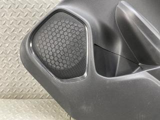 Обшивка дверей правая задняя HONDA FIT GK3 L13B VTEC 83700-T5A-J010-23 4 ракурс