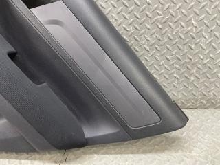 Обшивка дверей правая задняя HONDA CR-V RE3 K24A VTEC 83700-SWA7-A010-22 5 ракурс