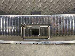 Накладка замка багажника AUDI Q7 4L BHK 4L0864483 4 ракурс