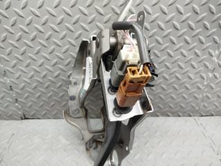 Педаль тормоза NISSAN LEAF ZE1 EM57 2 ракурс