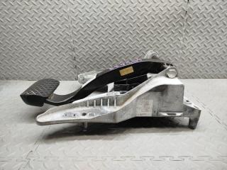 Педаль тормоза AUDI Q7 4L BHK 7L8723031C 4 ракурс Педаль тормоза AUDI Q7 4L BHK 7L8723031C 4 ракурс
