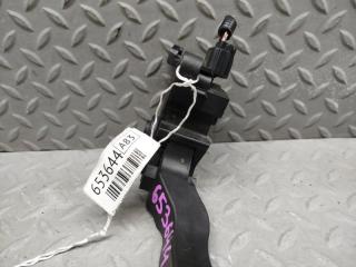 Педаль подачи топлива NISSAN LEAF ZE1 EM57 180021HM0A 2 ракурс