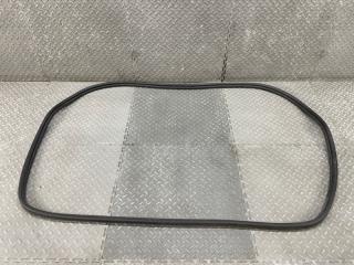 Уплотнение багажника BMW X1 E84 N46B20BD 2990124-A1 1 ракурс