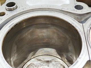 Блок двигателя NISSAN SERENA CC25 MR20DE 051759B 4 ракурс