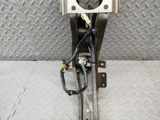 Педаль тормоза MAZDA BONGO SK82M F8 3 ракурс