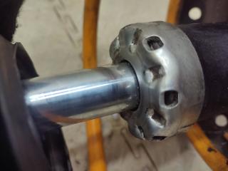 Стойка левая передняя SUBARU IMPREZA GD2 EJ152 20312FE030 3 ракурс Стойка левая передняя SUBARU IMPREZA GD2 EJ152 20312FE030 3 ракурс