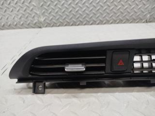 Накладка на торпеду NISSAN KICKS P15 HR12DE 68794-5RY0A 2 ракурс