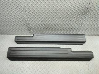 Накладка на порог SUZUKI JIMNY JB64W R06A-T 76161-77R0, 76151-77R0 1 ракурс