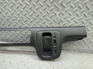 Накладка на торпеду MAZDA FLAIR MJ55S R06A 73824-63R1 2 ракурс