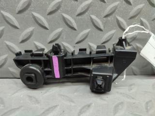 Крепеж бампера правый передний MAZDA FLAIR MJ55S R06A 71731-63R0 2 ракурс