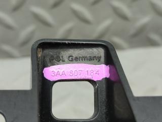 Крепеж бампера правый передний VOLKSWAGEN PASSAT 365 CCZ 3AA807184 4 ракурс