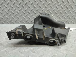 Крепеж бампера левый передний VOLVO XC60 DZ47 B4204T7 31383163 3 ракурс