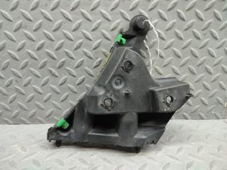 Крепеж бампера правый передний VOLVO XC60 DZ47 B4204T7 31383164 2 ракурс