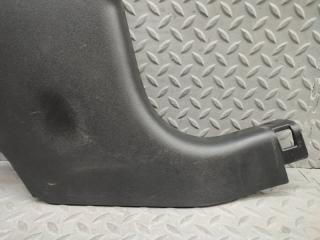 Накладка на порог салона правая передняя SUZUKI JIMNY JB64W R06A-T 76131-77R 3 ракурс
