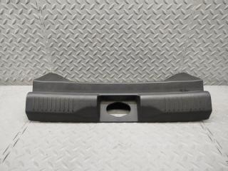 Накладка замка багажника SUZUKI SOLIO MA37S K12C 76191-83S0 1 ракурс