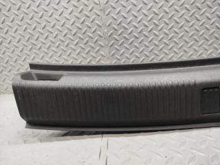 Накладка замка багажника AUDI A1 8X CAX 8X0863459 2 ракурс Накладка замка багажника AUDI A1 8X CAX 8X0863459 2 ракурс