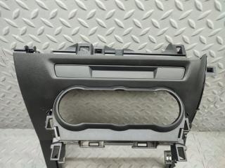 Накладка на торпеду MAZDA CX-3 DK8FW S8-DPTS D10A-64271 2 ракурс