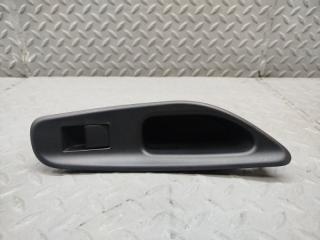 Блок упр. стеклоподьемниками левый задний TOYOTA YARIS CROSS MXPJ10 M15A-FXE 74272-K0010 1 ракурс