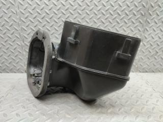 Воздухозаборник AUDI Q7 4L BHK 7L0819049A 3 ракурс