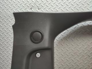 Накладка на стойку кузова левая задняя HONDA N-BOX JF3 S07B 84181-TTA-J01 3 ракурс