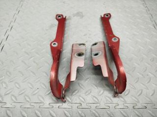 Петля капота MAZDA MAZDA3 BP5P P5-VPS 2 ракурс Петля капота MAZDA MAZDA3 BP5P P5-VPS 2 ракурс