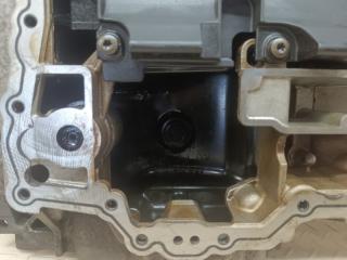 Поддон AUDI A6 4F BDX Q6E103604K, 06E103623H 3 ракурс