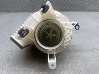 Мотор охлаждения батареи TOYOTA PRIUS ZVW30 2ZR-FXE G9230-47020 4 ракурс