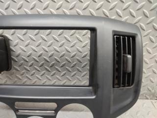 Консоль магнитофона NISSAN NV200 VM20 HR16DE 68260JX00A 5 ракурс