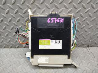 Блок предохранителей LEXUS GS450H GWL10 2GR-FXE 89221-30320 2 ракурс