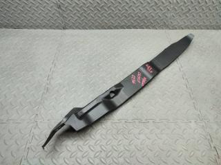 Уплотнитель крыла правый передний SUBARU STELLA LA150F KF-VE 53813-B2240 1 ракурс