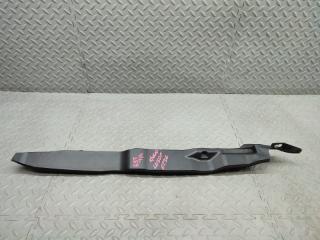 Уплотнитель крыла левый передний SUBARU STELLA LA150F KF-VE 53814-B2240 2 ракурс