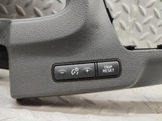 Консоль спидометра NISSAN LEAF ZE1 EM57 682405SK0B 4 ракурс