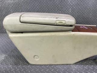 Бардачок между сиденьями NISSAN CIMA GF50 68210-AR000 2 ракурс Бардачок между сиденьями NISSAN CIMA GF50 68210-AR000 2 ракурс