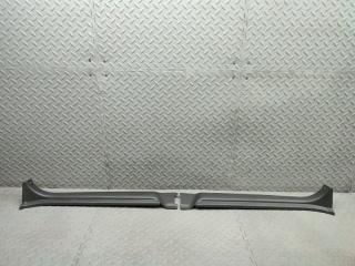 Накладка замка багажника правая задняя SUBARU LEGACY BG5 EJ20HDXAJE 95023AC000 1 ракурс