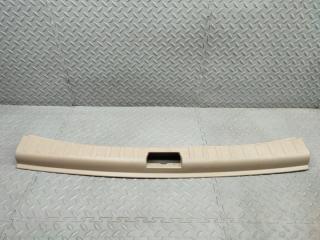 Накладка замка багажника LAND ROVER FREELANDER L359 B6324S 6H52113A10 1 ракурс Накладка замка багажника LAND ROVER FREELANDER L359 B6324S 6H52113A10 1 ракурс