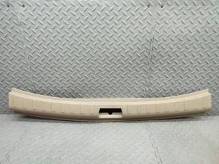 Накладка замка багажника LAND ROVER FREELANDER L359 B6324S 6H52113A10 4 ракурс Накладка замка багажника LAND ROVER FREELANDER L359 B6324S 6H52113A10 4 ракурс