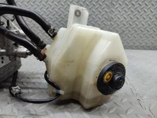 Главный тормозной цилиндр TOYOTA PRIUS ZVW30 47210-47290 2 ракурс