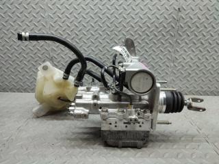 Главный тормозной цилиндр TOYOTA PRIUS ZVW30 47210-47290 1 ракурс