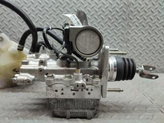 Главный тормозной цилиндр TOYOTA PRIUS ZVW30 47210-47290 3 ракурс