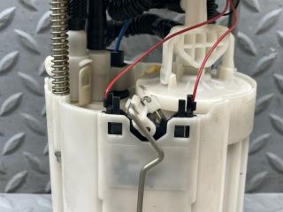 Топливный насос VOLVO V50 MW67 B5254 6N51-9H307-AC 2 ракурс Топливный насос VOLVO V50 MW67 B5254 6N51-9H307-AC 2 ракурс