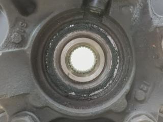 Ступица правая передняя NISSAN SERENA PC24 SR20DE 5 ракурс