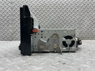 Магнитофон TOYOTA YARIS MXPH10 M15A-FXE 86140-K0010 4 ракурс
