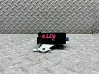 Блок управления дверьми TOYOTA VITZ NCP131 1NZ-FE 89740-52210 4 ракурс