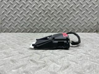 Камера переднего вида NISSAN LEAF ZE1 EM57 284G35SK2A 2 ракурс