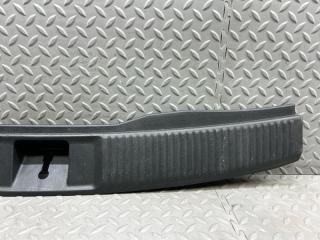 Накладка замка багажника SUBARU LEVORG VM4 FB16ESZH9A 95073VA000 3 ракурс