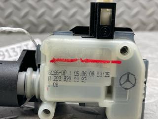 Активатор замка крышки бензобака MERCEDES-BENZ A-CLASS W169 M266E17 (266.940) A2038201997 3 ракурс